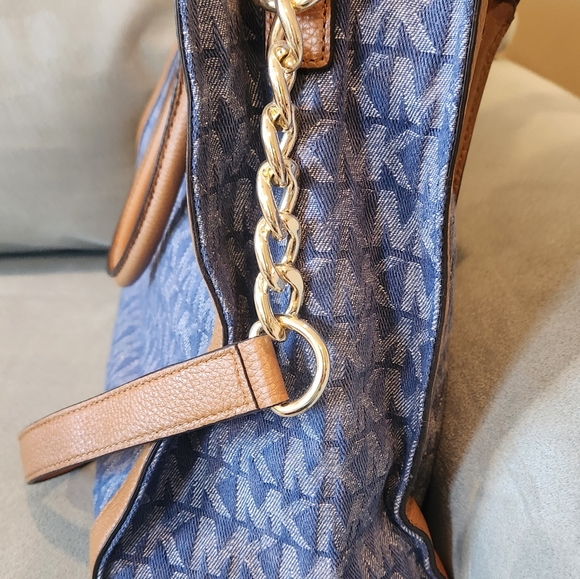 Michael Kors denim satchel - Picture 3 of 6